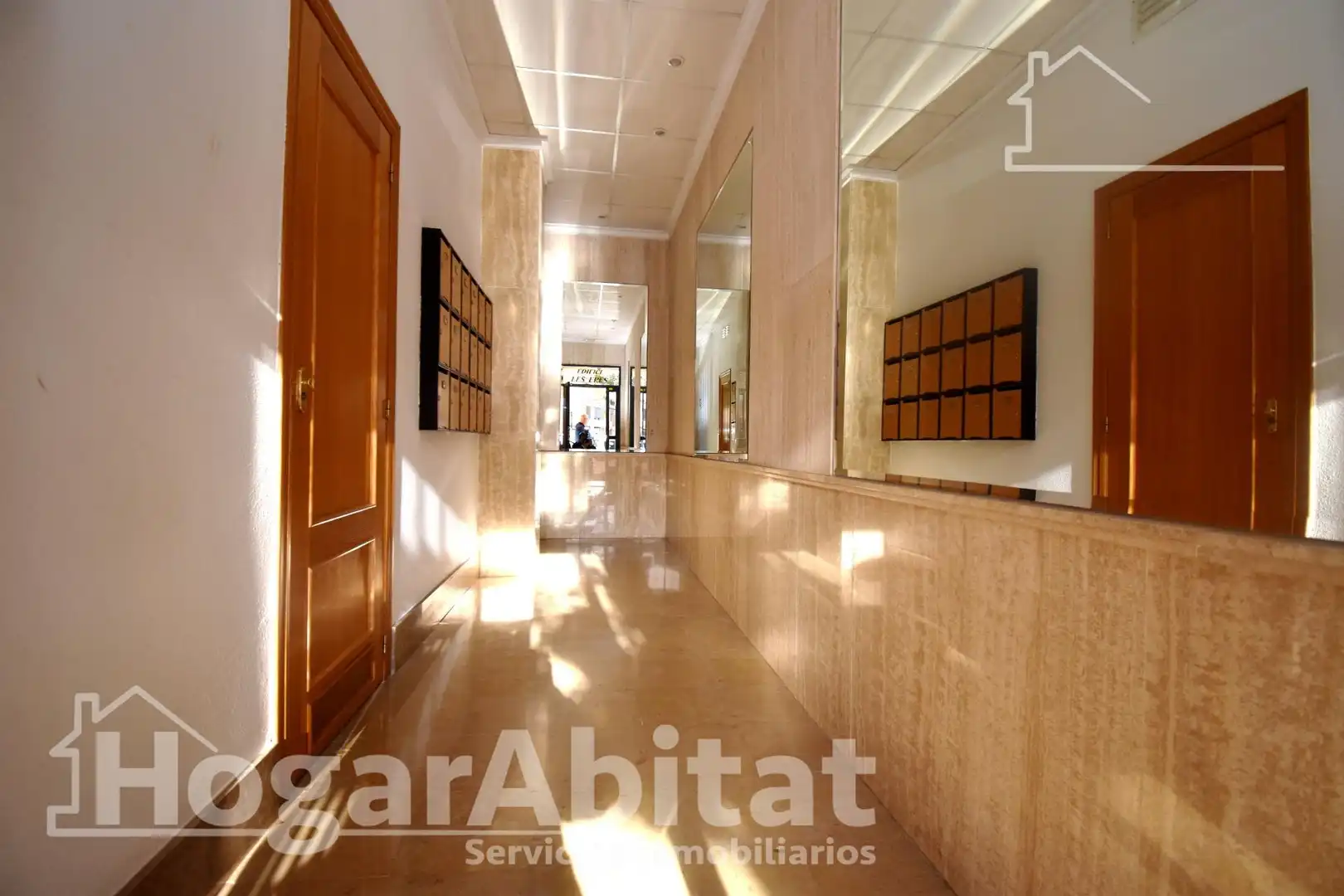 Piso con terraza en venta en Calle Penyagolosa, imagen 64