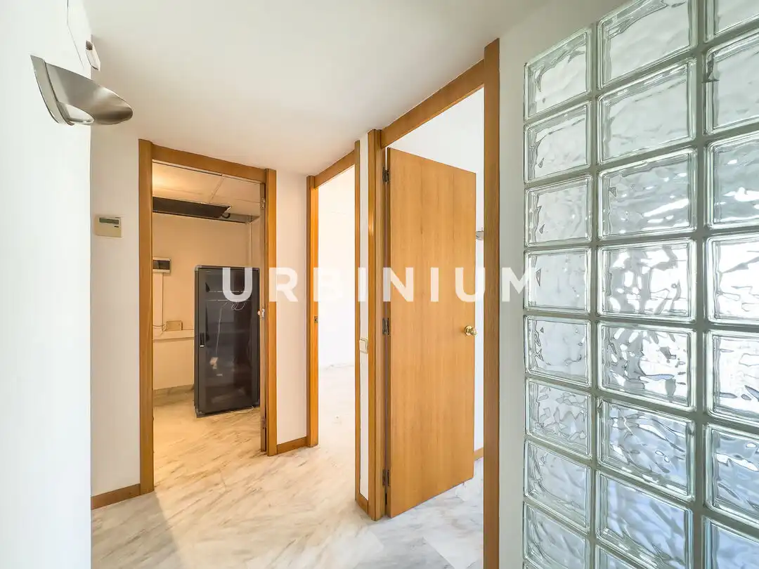 Büro zur Miete in Centre - Barri Vell