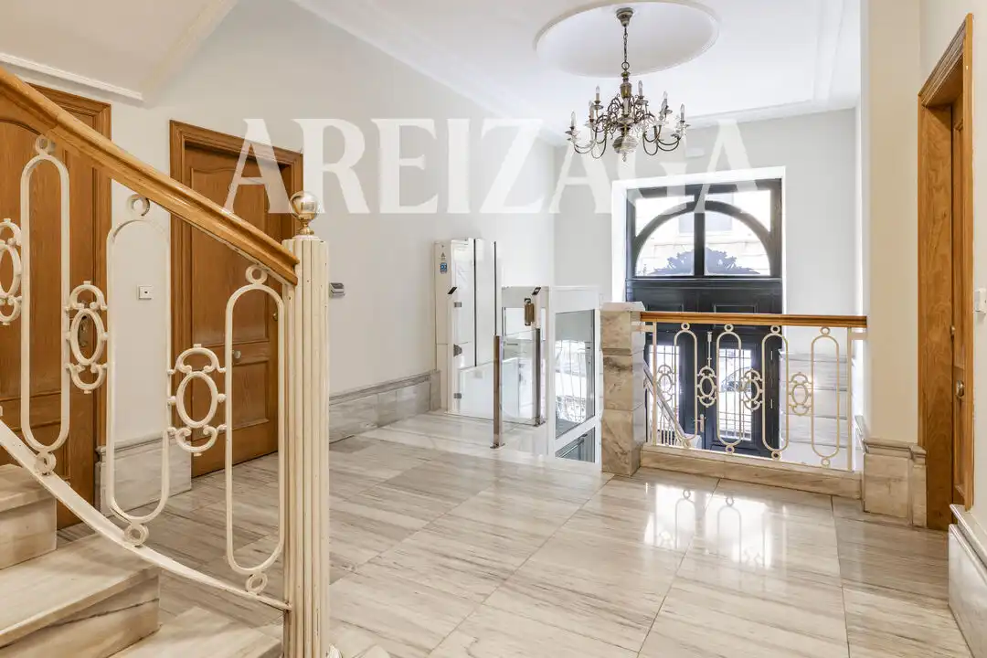Piso en venta en Donostia - San Sebastián  con Calefacción, Terraza y Balcón