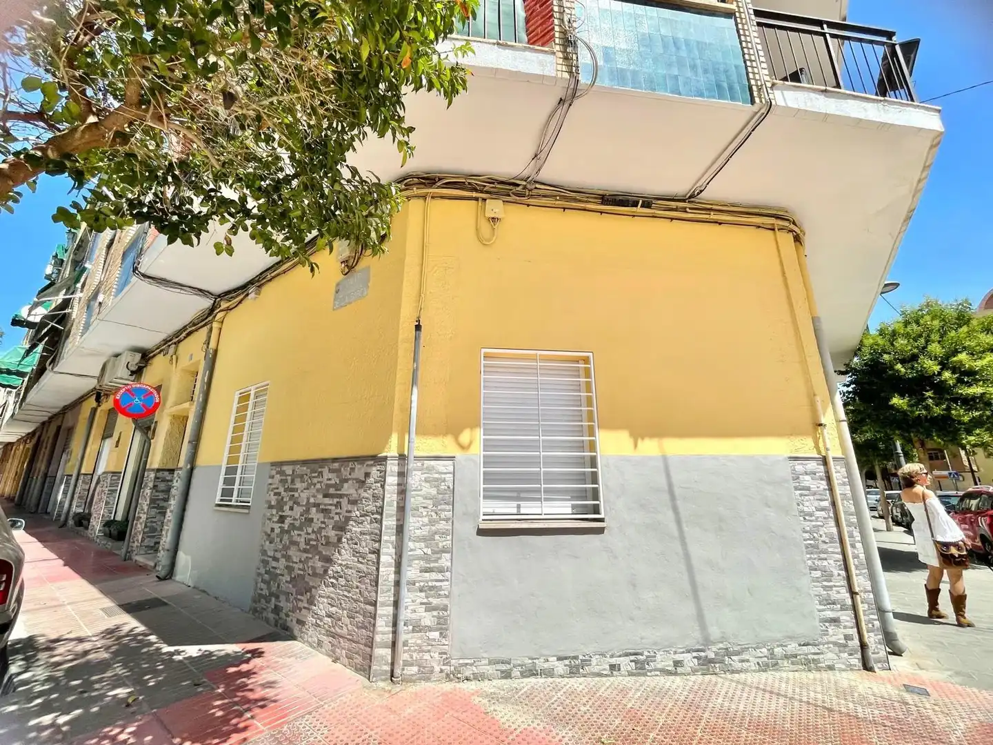 Vista exterior de Planta baja en venta en San Vicente del Raspeig / Sant Vicent del Raspeig