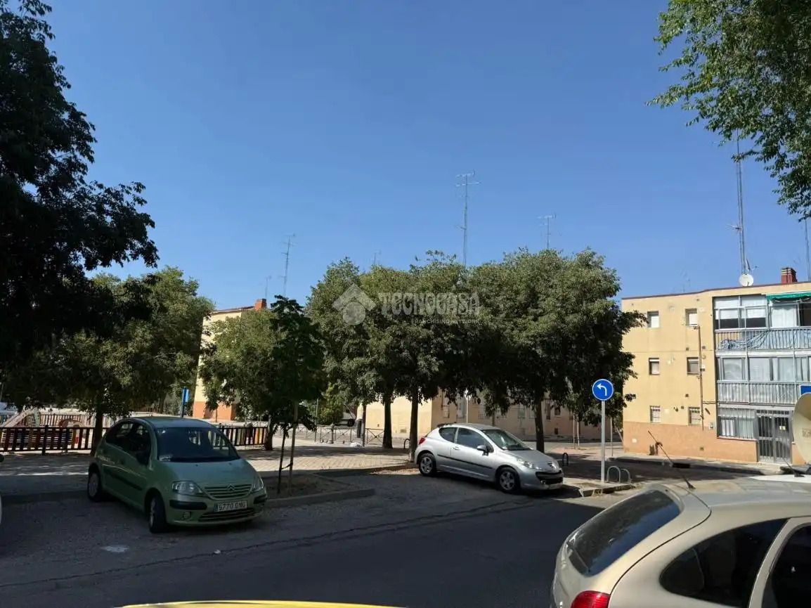 Vista exterior de Piso en venta en Madrid