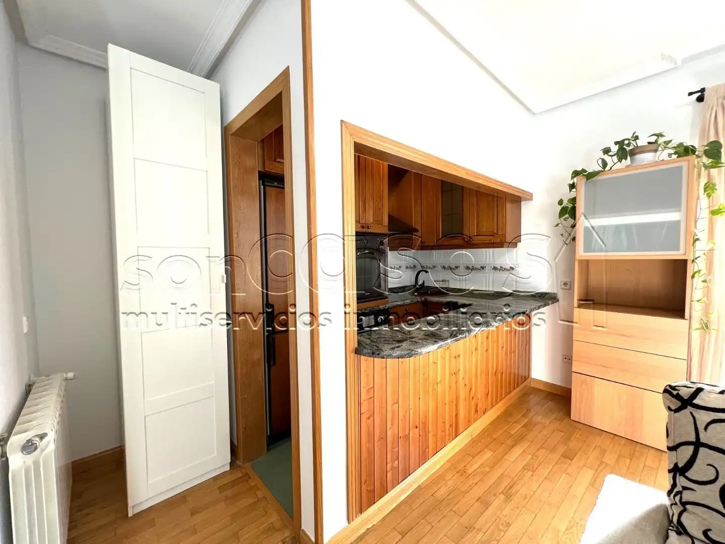 Kitchen of Flat for rent in Madrid  with Air Conditioner, Heating and Terrace