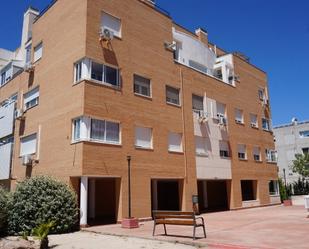 Exterior view of Duplex for sale in Rivas-Vaciamadrid  with Air Conditioner and Terrace