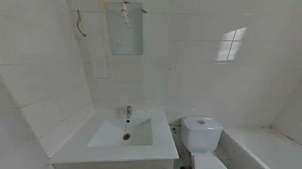 Bathroom of Flat for sale in Mollet del Vallès  with Heating, Parquet flooring and Oven