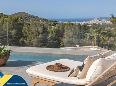 Chalet con piscina en venta en Roca Llisa