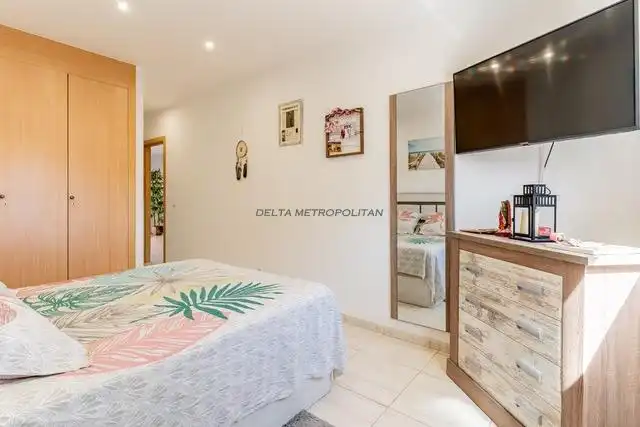 Dormitori de Apartament en venda en San Miguel de Abona amb Aire condicionat, Terrassa i Moblat