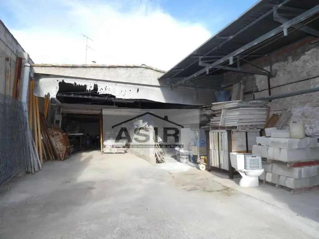 Wohnbaugrundstück zum Verkauf in Casc Urbà, imagen 6