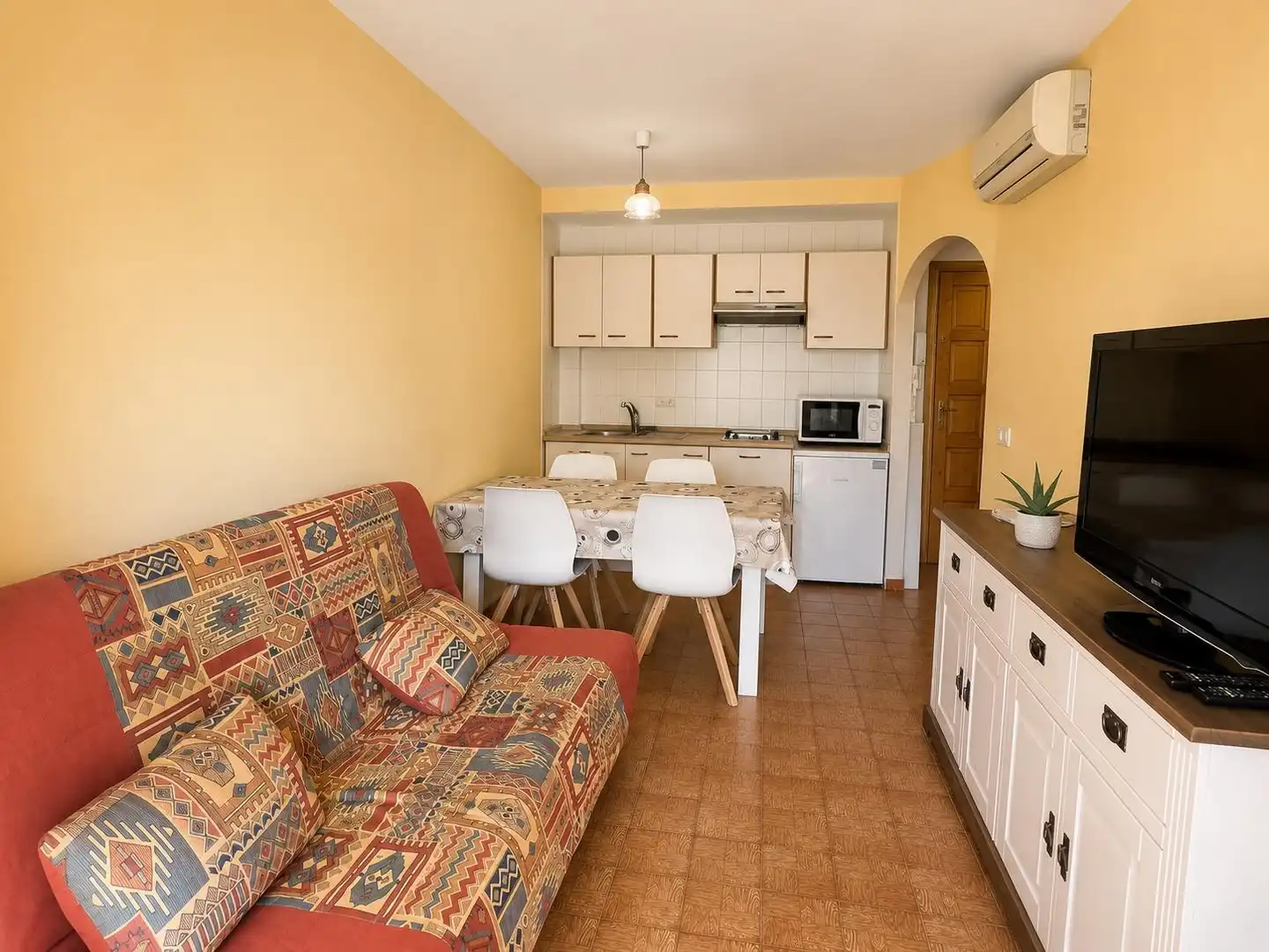 Cocina de Piso en venta en Empuriabrava con Aire acondicionado, Amueblado y Balcón