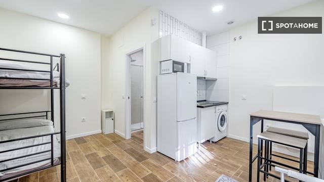 Piso en Alquiler en San Fermín