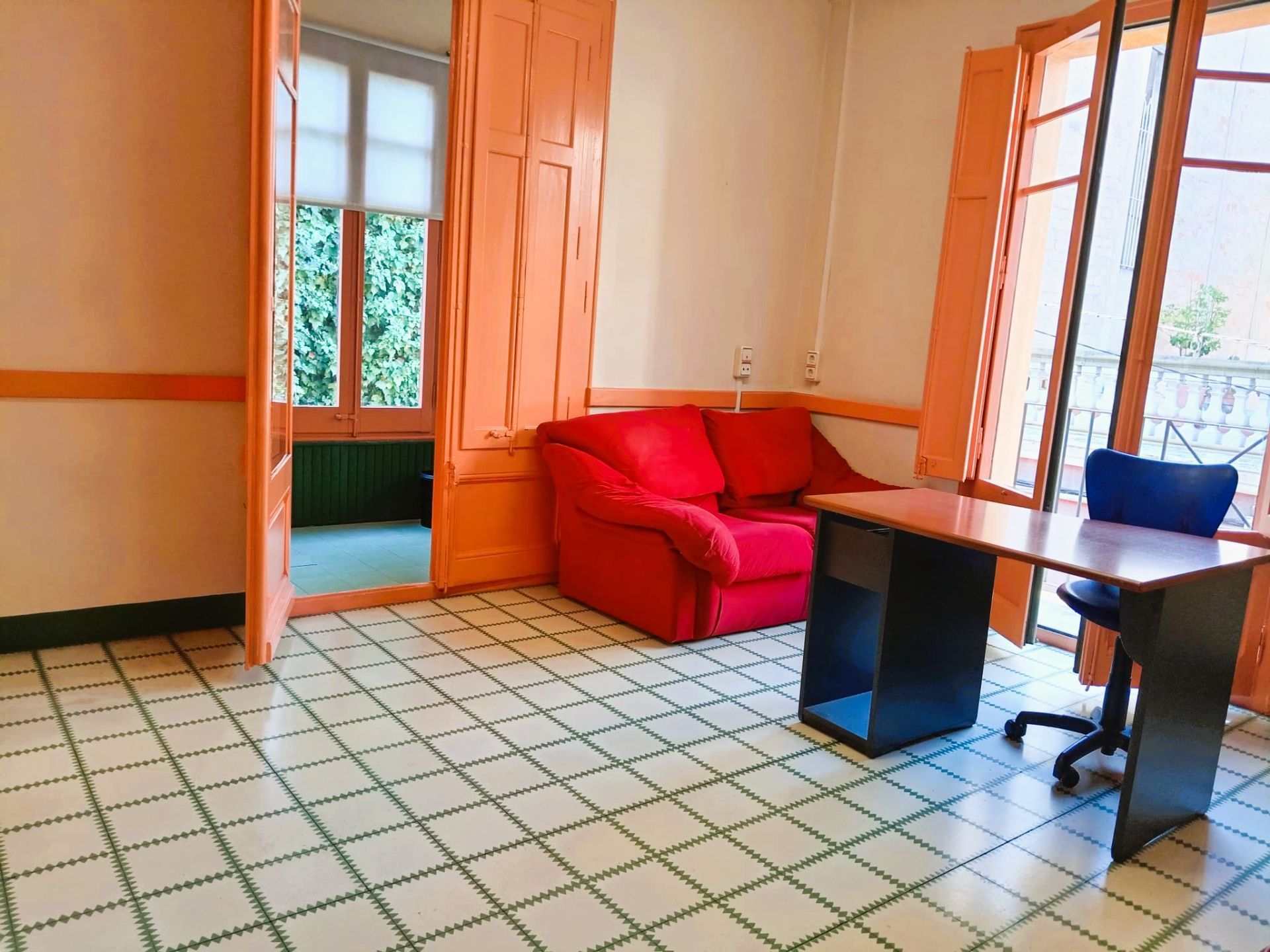 Sala de estar de Edificio en venta en Figueres