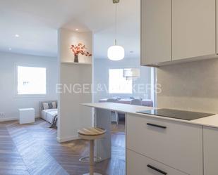 Kitchen of Apartment for sale in L'Hospitalet de Llobregat  with Air Conditioner and Heating