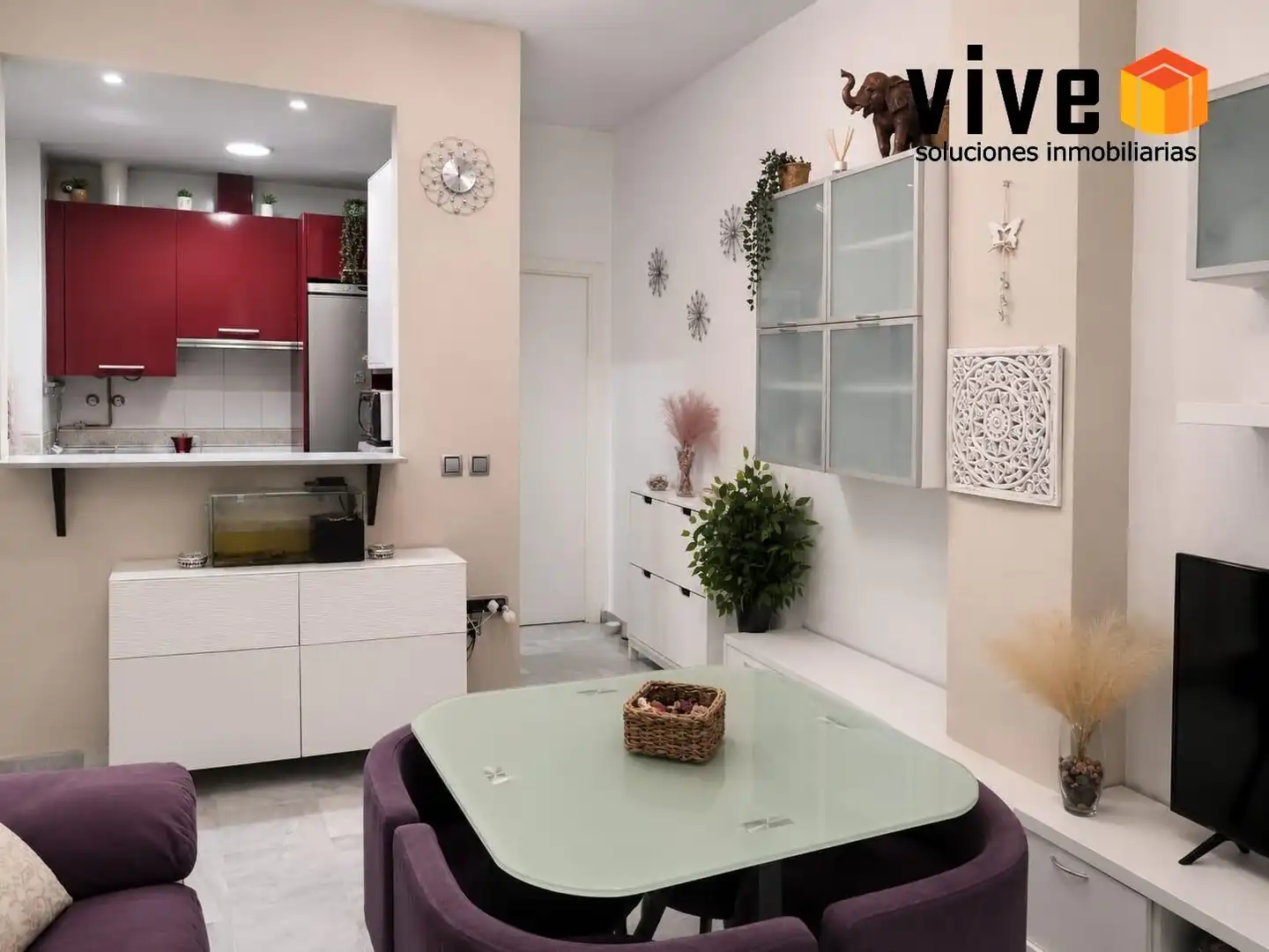 Living room of Flat for sale in Sevilla  with Heating, Storage room and Furnished