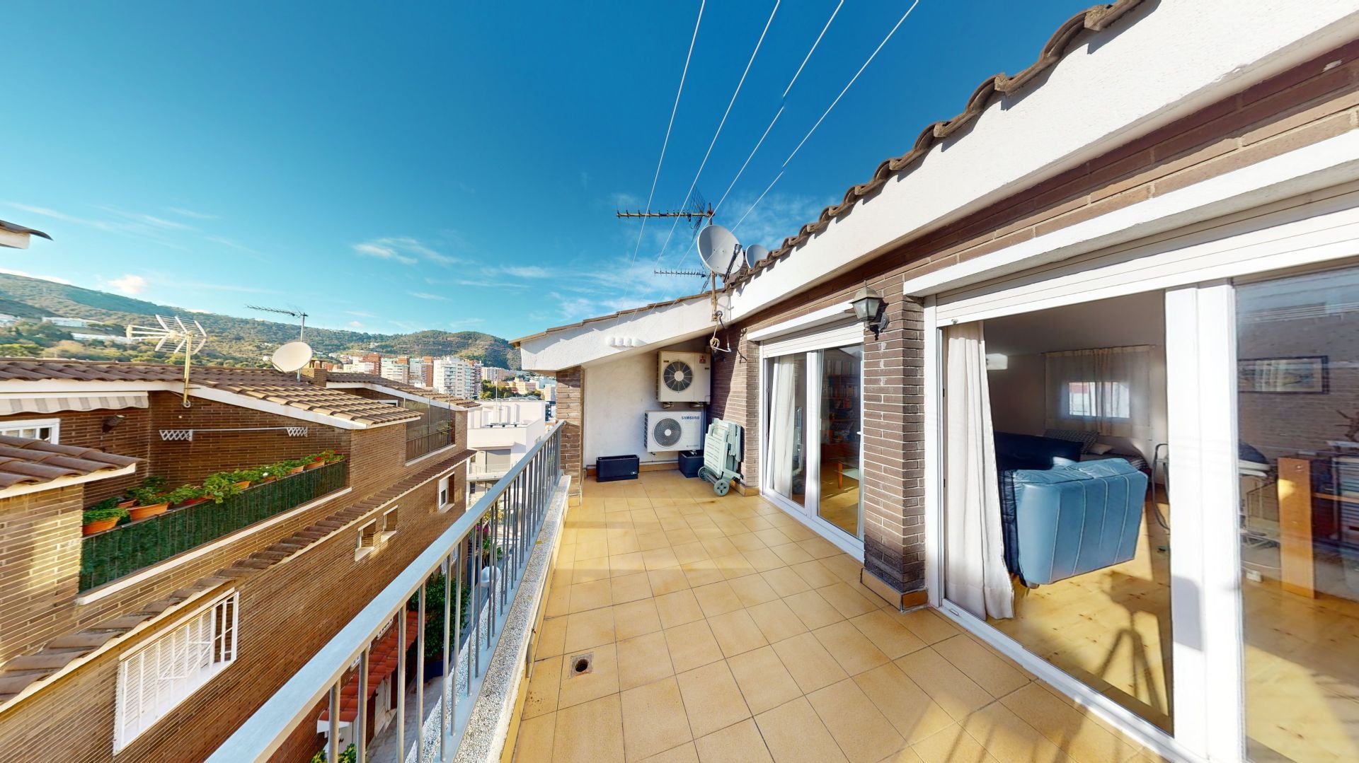 Terrace of Single-family semi-detached for sale in  Barcelona Capital  with Air Conditioner and Heating