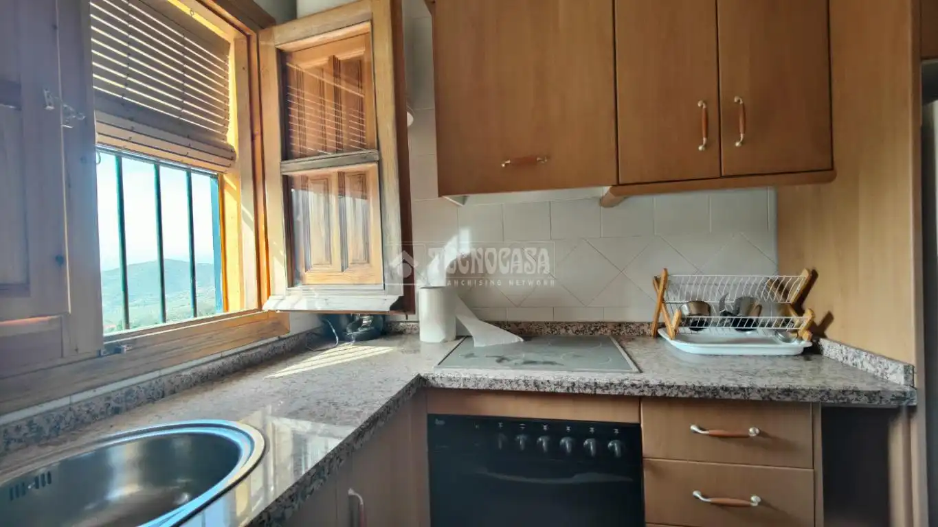 Cocina de Finca rústica en venta en Vélez de Benaudalla