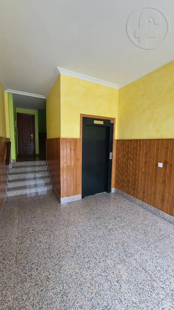 Piso en venta en Voto con Calefacción, Parquet y Amueblado