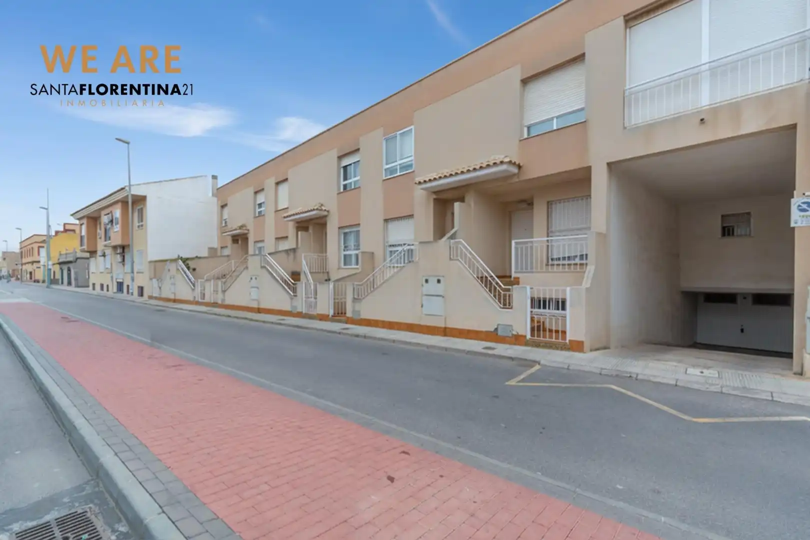 Vista exterior de Dúplex en venda en Cartagena amb Aire condicionat, Calefacció i Jardí privat