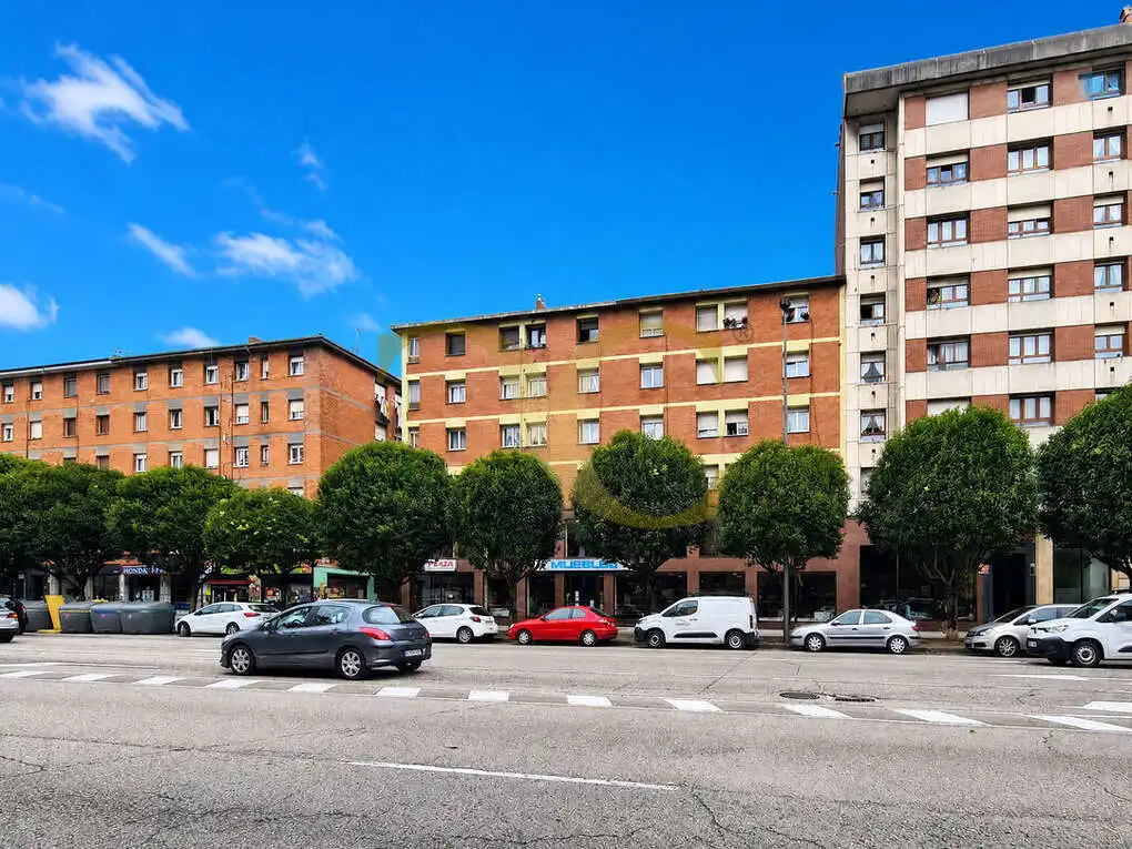 Außenansicht von Wohnung zum Verkauf in Gijón  mit Heizung und Möbliert