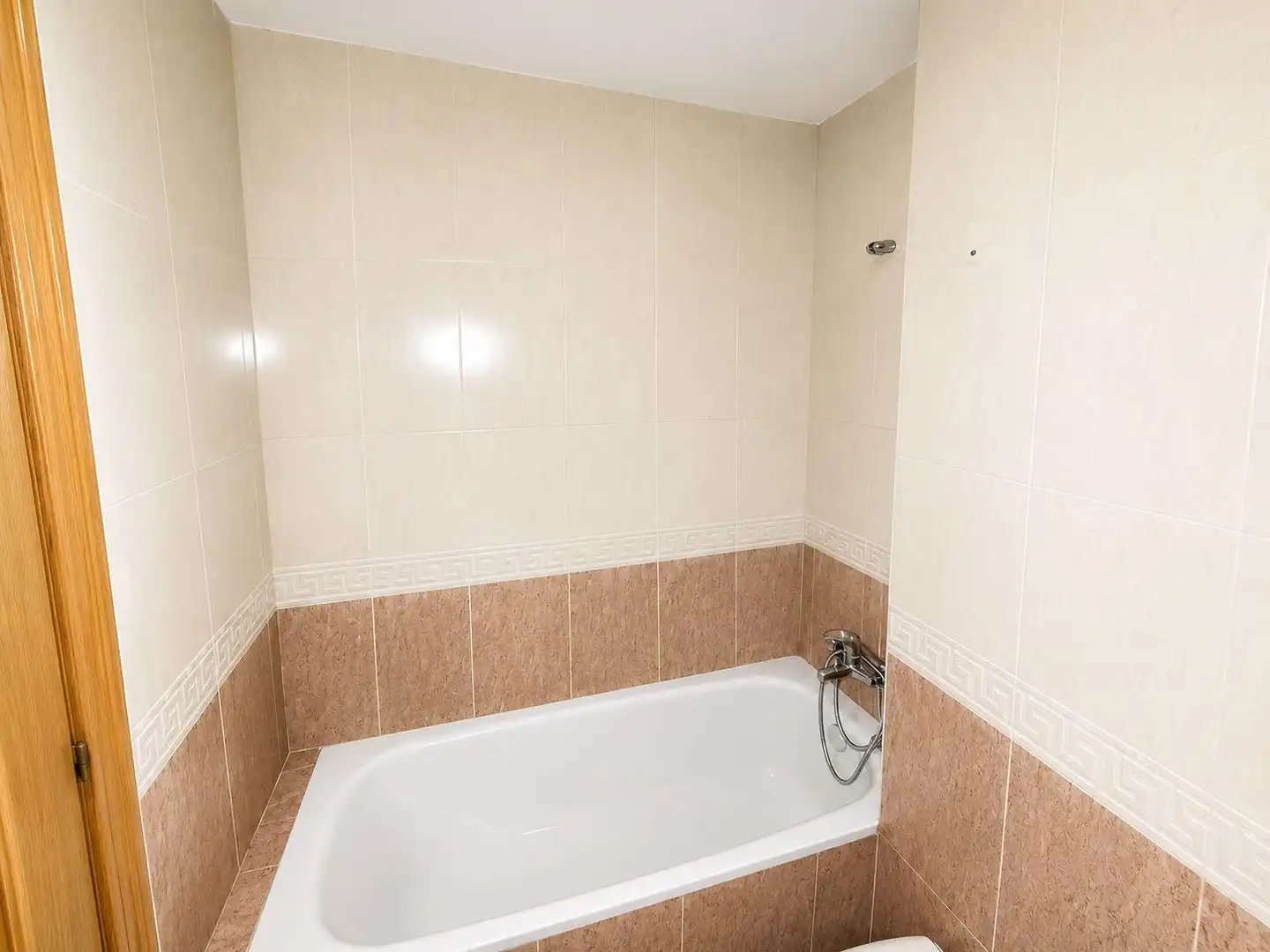 Bany de Pis en venda en Zaragoza amb Calefacció i Balcó