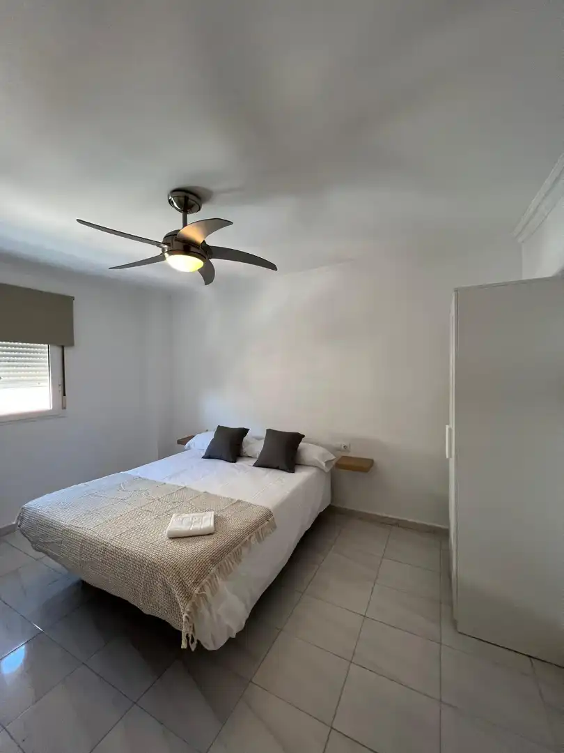Habitación de Piso para compartir en Málaga con Aire acondicionado, Amueblado y Horno