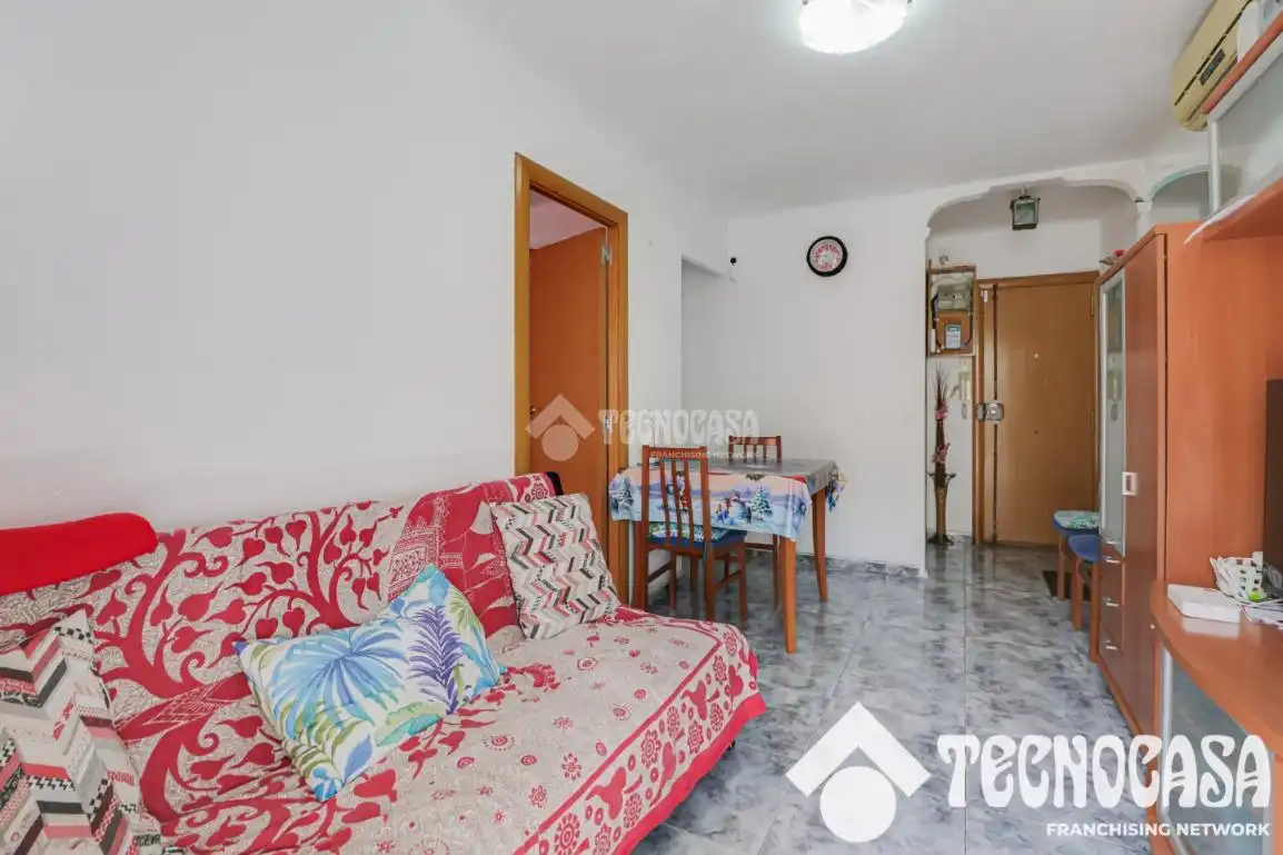 Habitación de Piso en venta en Santa Coloma de Gramenet