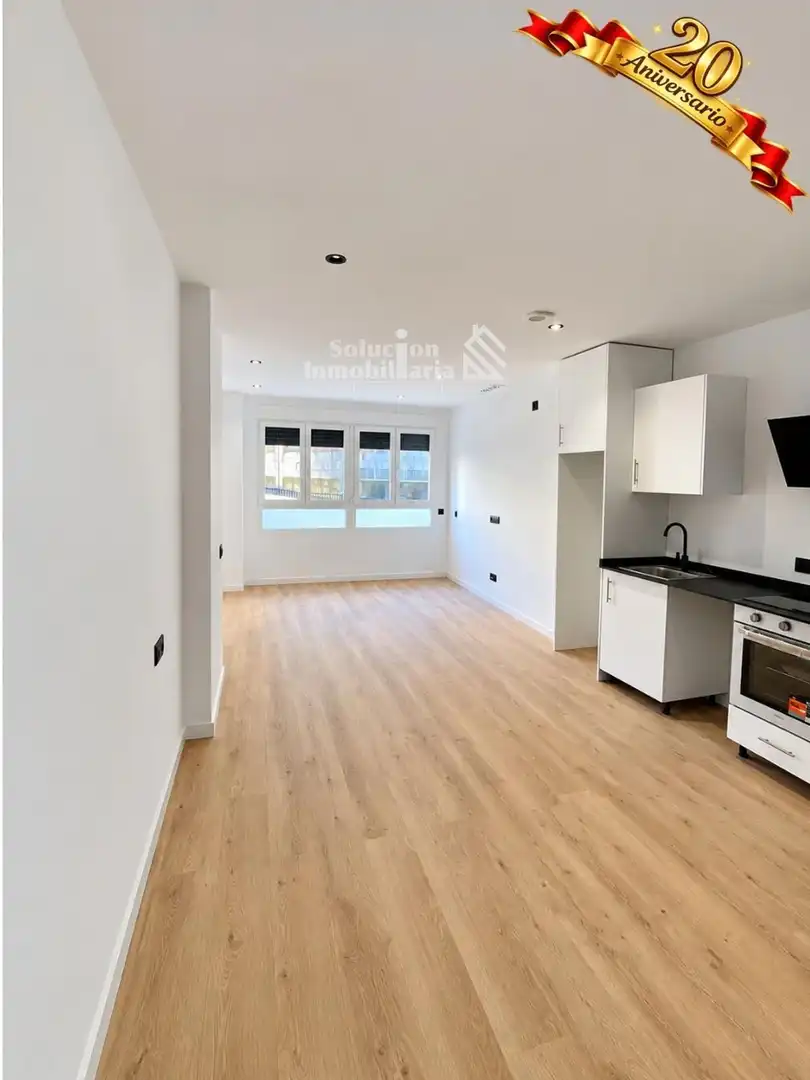 Sala d'estar de Apartament en venda en Salamanca amb Calefacció