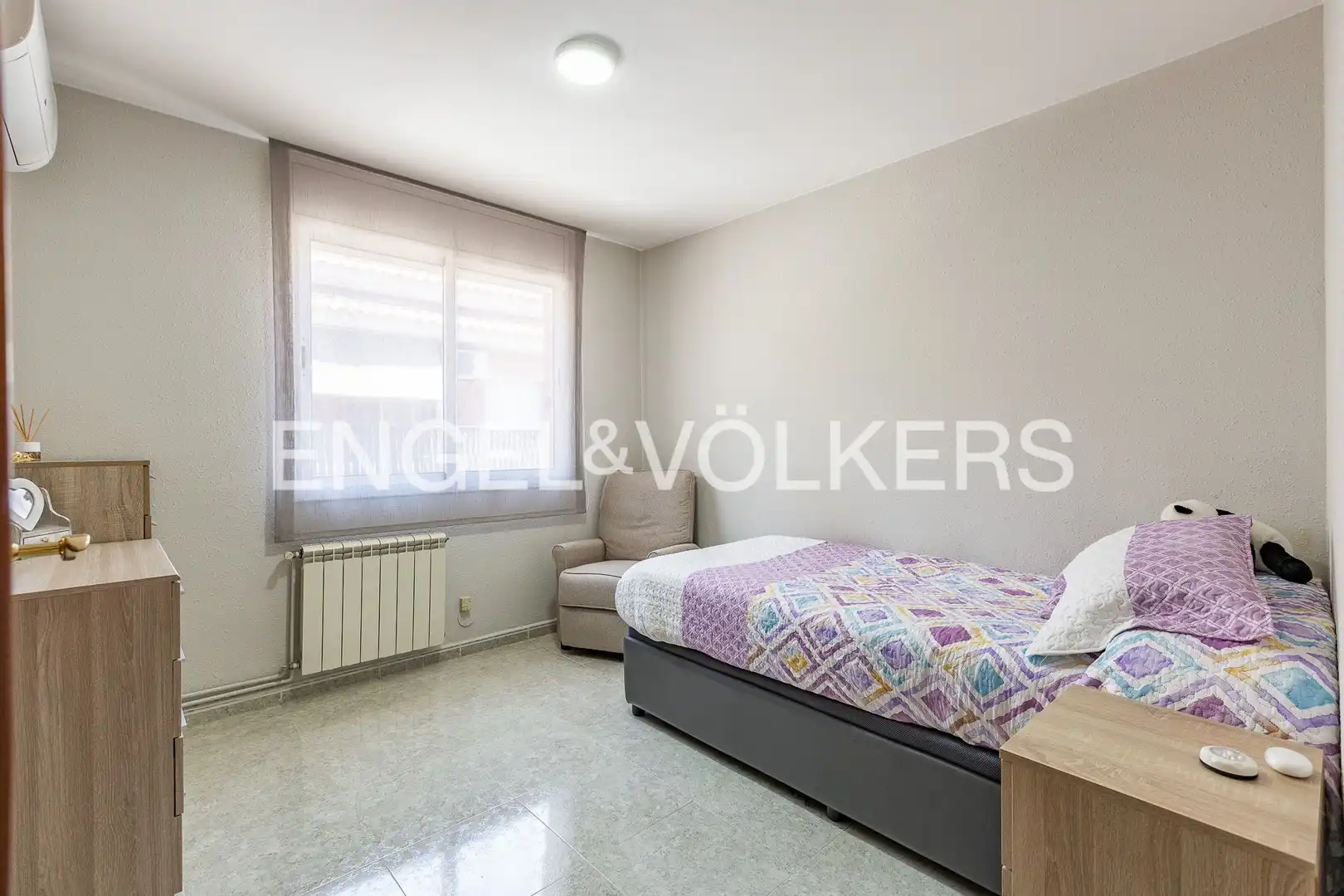 Bedroom of Detached homes for sale in Rubí  with Air Conditioner, Heating and Parquet flooring