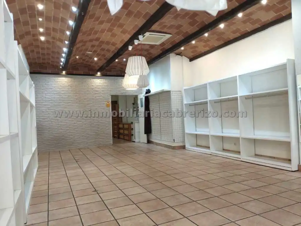 Local comercial de lloguer a Oeste, imagen 26