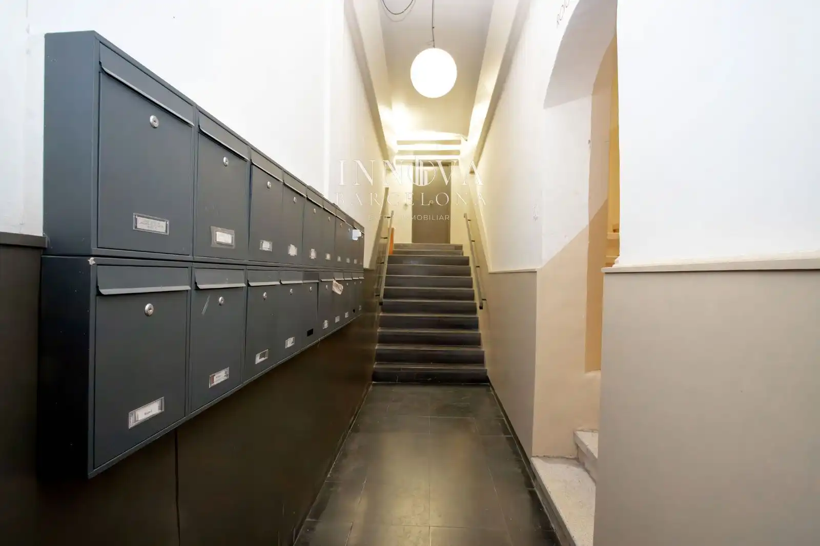 Piso en venta en Barcelona con Aire acondicionado, Calefacción y Amueblado