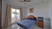 Dormitori de Apartament en venda en Mijas amb Aire condicionat, Terrassa i Piscina