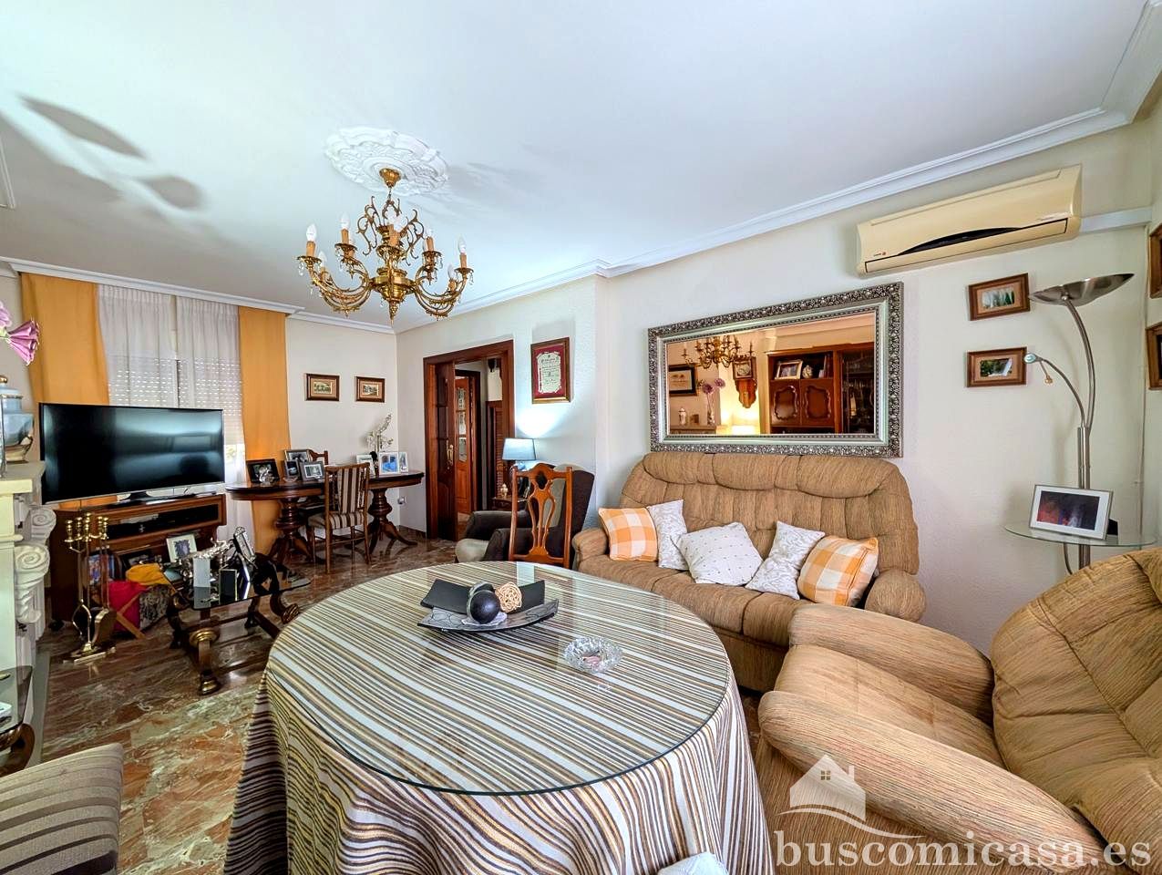 Living room of House or chalet for sale in Linares  with Air Conditioner, Storage room and Furnished