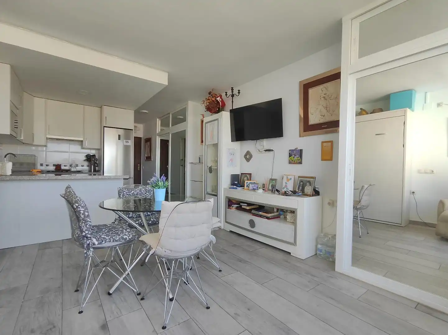 Sala de estar de Estudio en venta en Torremolinos con Aire acondicionado, Calefacción y Amueblado