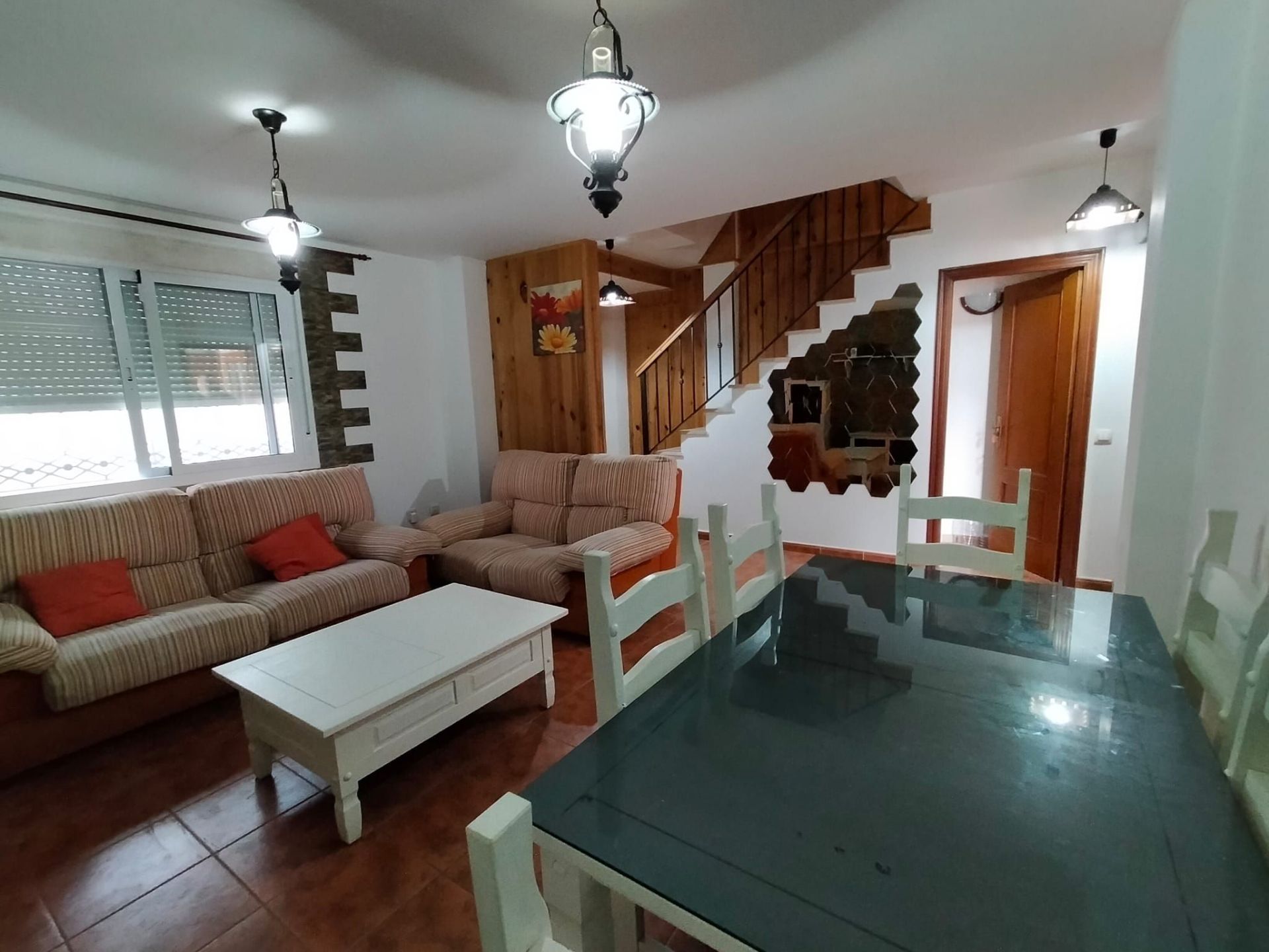 Sala d'estar de Casa adosada en venda en La Línea de la Concepción amb Moblat