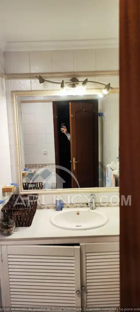 Bathroom of Flat for sale in Alcalá de Guadaira  with Air Conditioner, Heating and Terrace