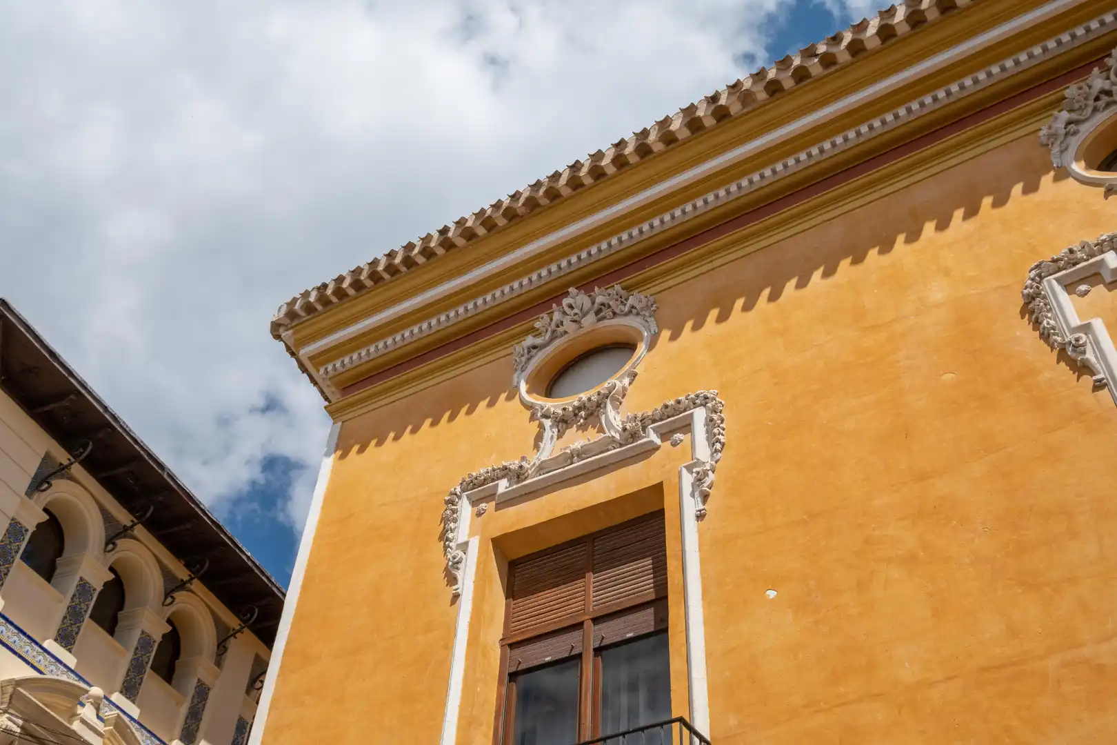 Vista exterior de Edifici en venda en Mula amb Alarma