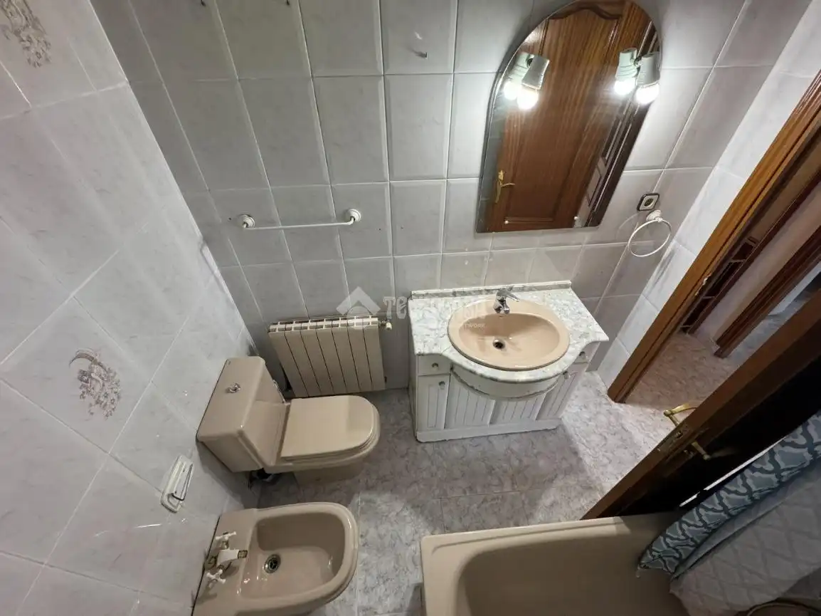 Baño de Piso en venta en Madrid con Calefacción y Terraza