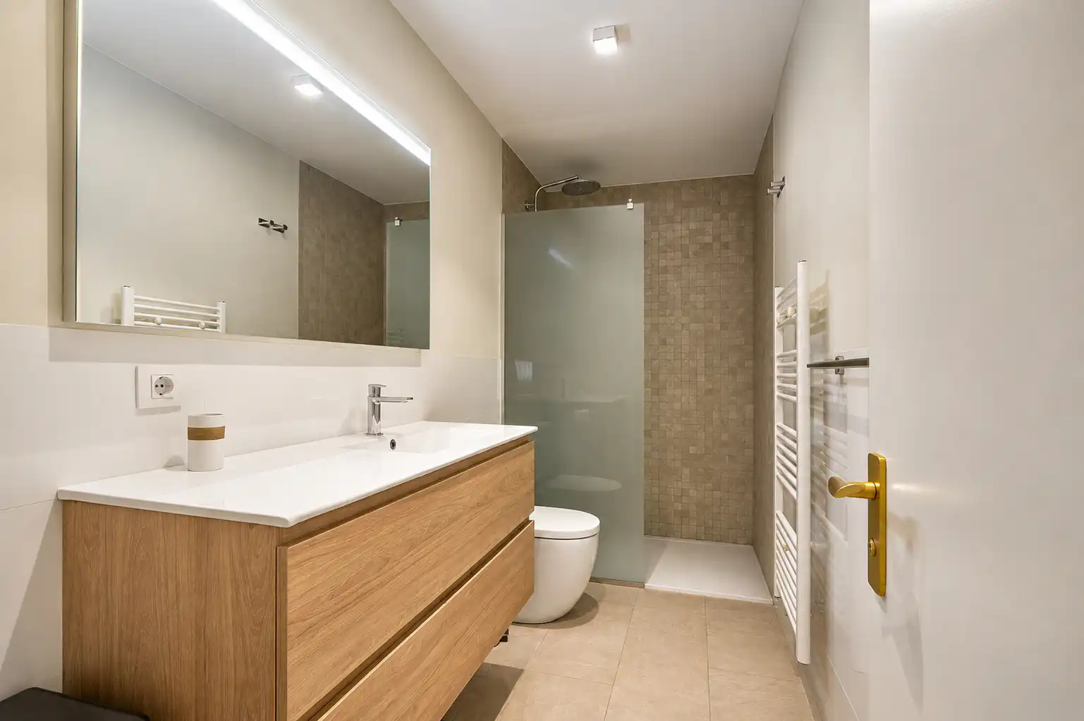Baño de Casa o chalet de alquiler en Sant Andreu de Llavaneres con Aire acondicionado, Calefacción y Jardín privado