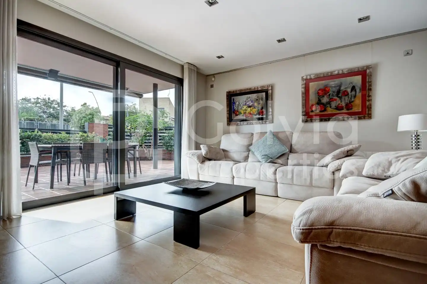 Sala de estar de Casa o chalet en venta en Viladecans con Aire acondicionado, Calefacción y Jardín privado