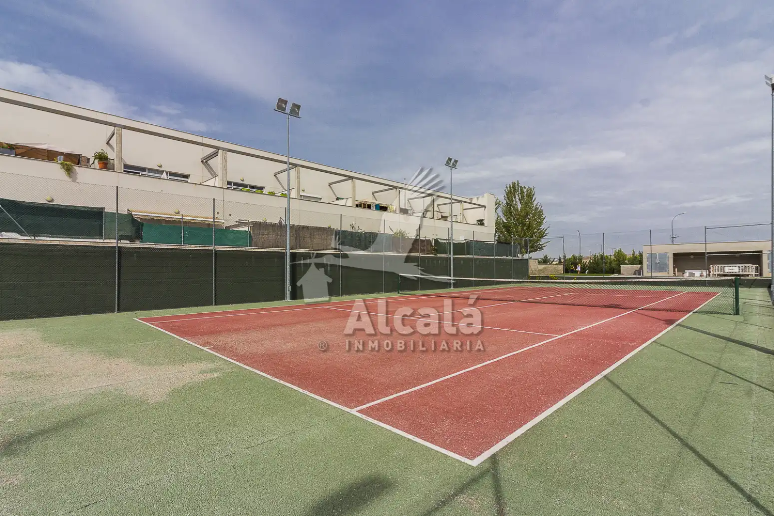 Exterior view of Flat for sale in Loeches  with Air Conditioner, Heating and Private garden