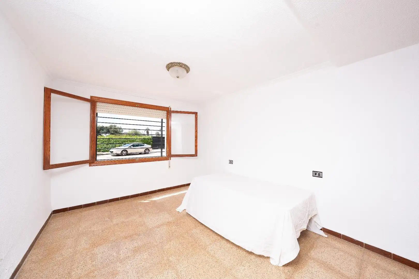 Dormitori de Casa o xalet en venda en Elche / Elx amb Jardí privat, Terrassa i Piscina