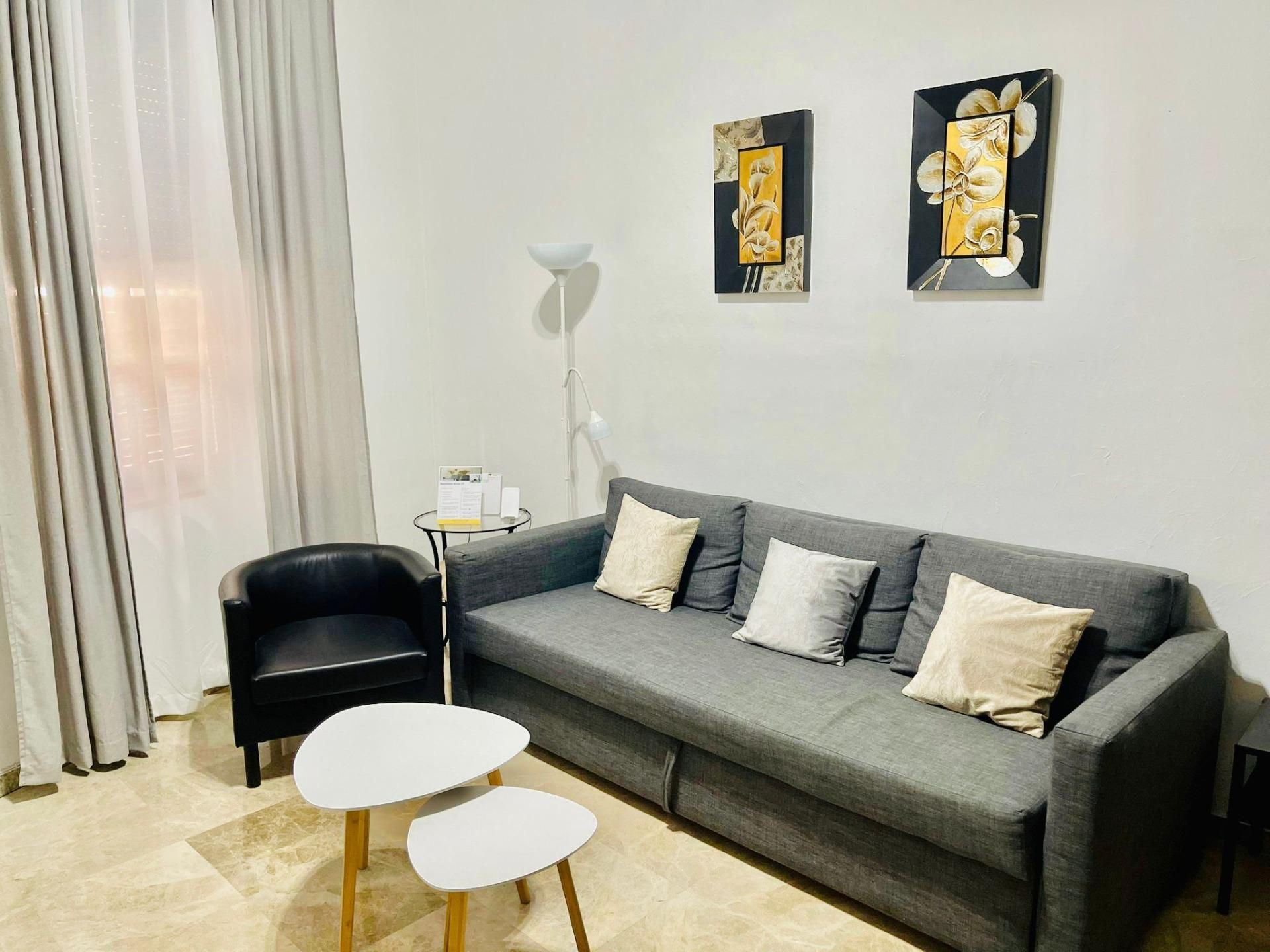 Living room of Flat for sale in  Sevilla Capital