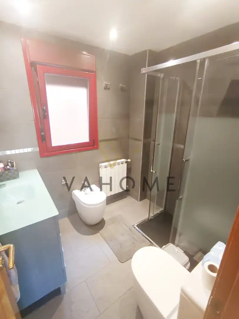 Baño de Piso en venta en Seseña con Aire acondicionado, Calefacción y Terraza