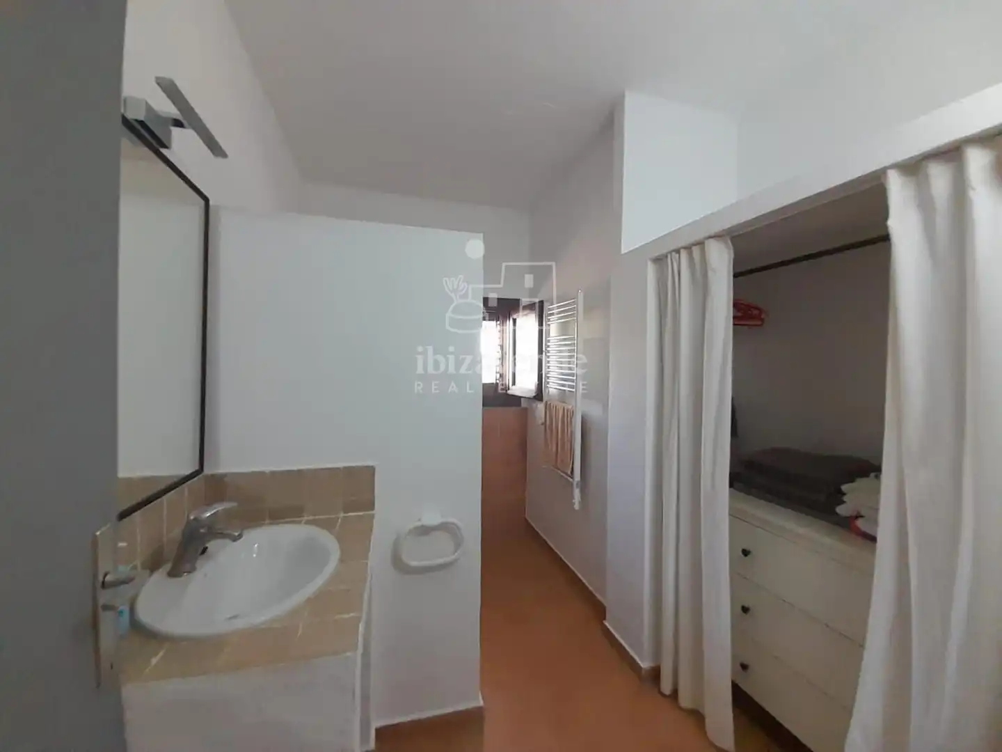 Bany de Casa o xalet en venda en Sant Josep de sa Talaia amb Aire condicionat, Calefacció i Parquet