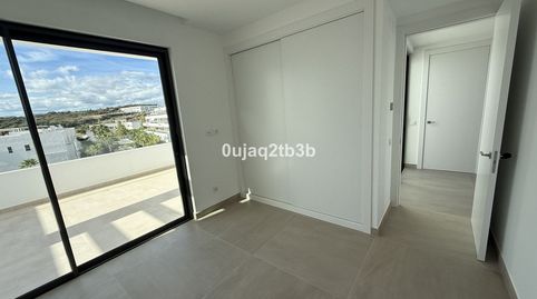 Foto 2 de Ático en venta en Guadalobón, Estepona