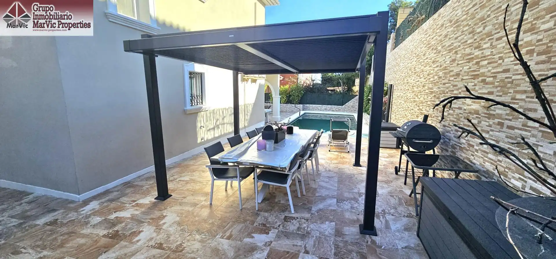 Terrassa de Casa o xalet en venda en La Nucia amb Aire condicionat, Jardí privat i Terrassa