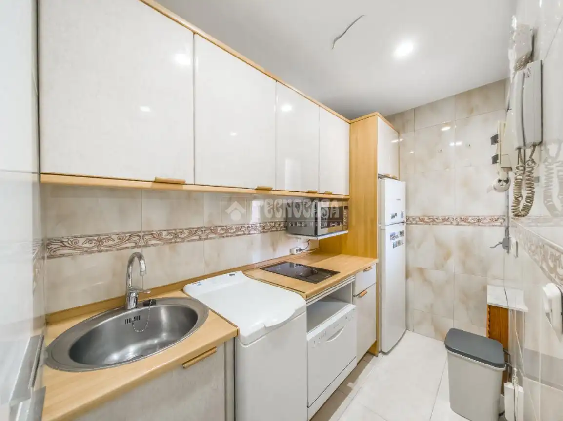 Kitchen of Flat for sale in Madrid  with Air Conditioner, Heating and Parquet flooring