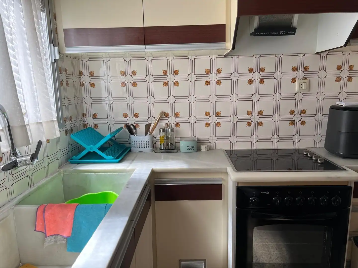 Kitchen of Flat for sale in Valencia  with Air Conditioner, Private garden and Furnished