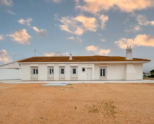 Vista exterior de Finca rústica en venda en Isla Cristina amb Jardí privat, Terrassa i Traster