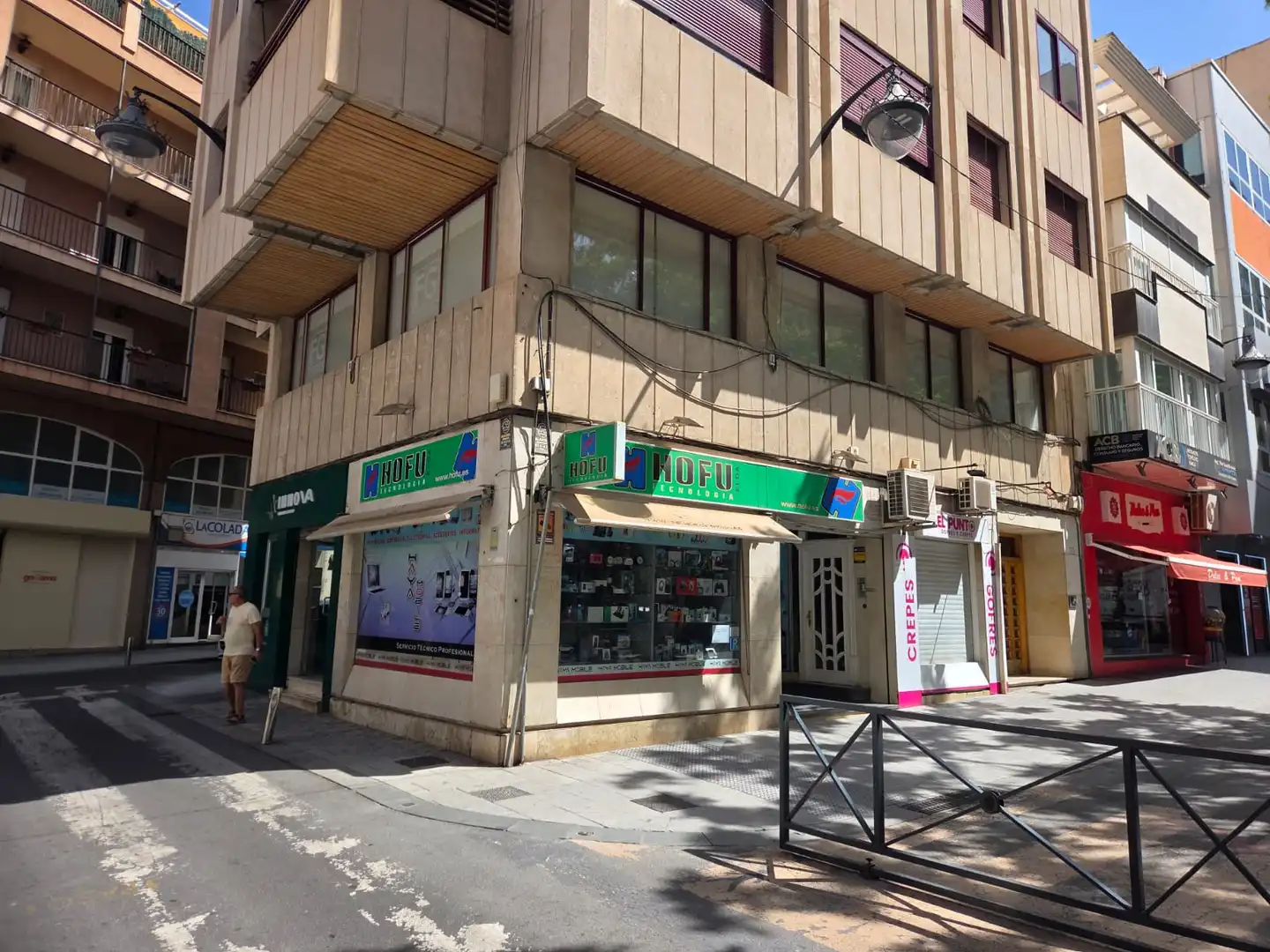 Oficina de alquiler en Elda con Aire acondicionado, Calefacción y Amueblado