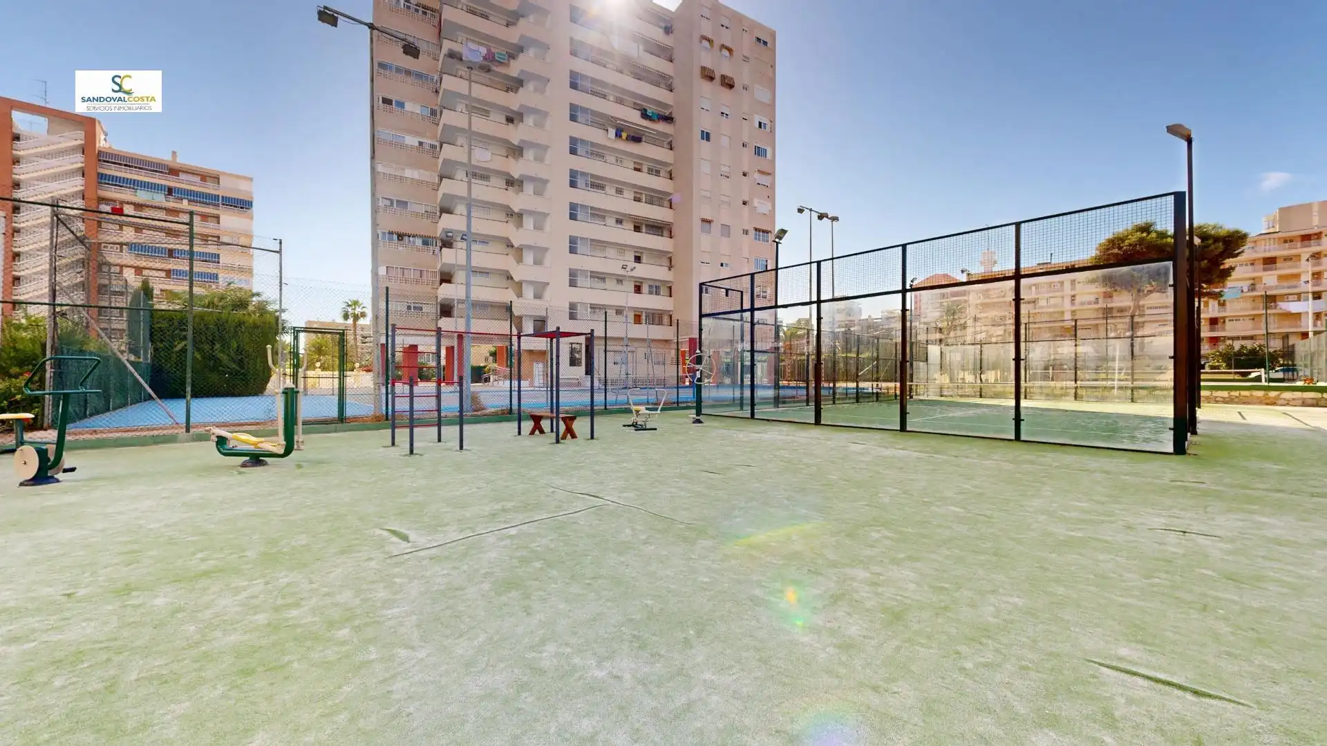Außenansicht von Wohnung zum Verkauf in Alicante / Alacant mit Klimaanlage und Gemeinschaftspool