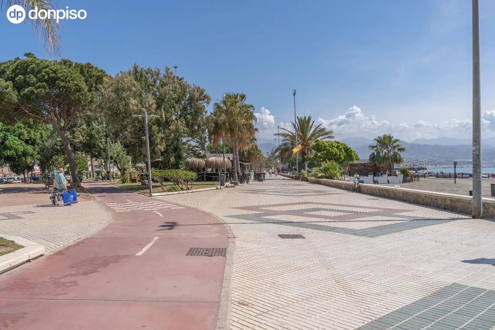 Vista exterior de Pis en venda en Vélez-Málaga